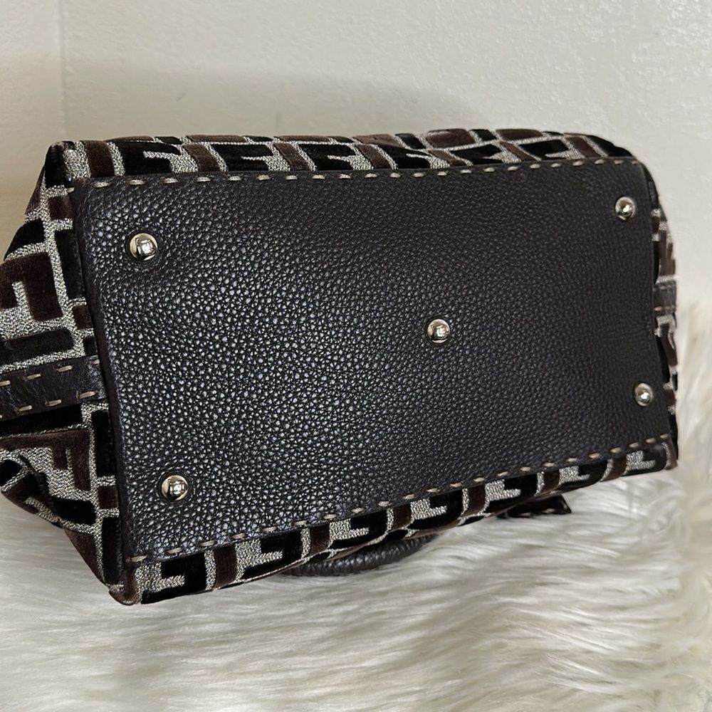 💯 Authentic Fendi Selleria Zucca Hsndbsg🍀 - Picture 10 of 16